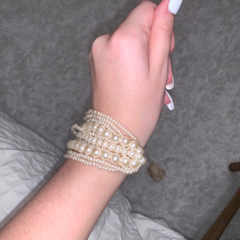 Vintage faux pearl bracelet